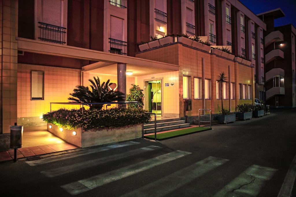 Hotel Quadrifoglio Cagliari Esterno foto