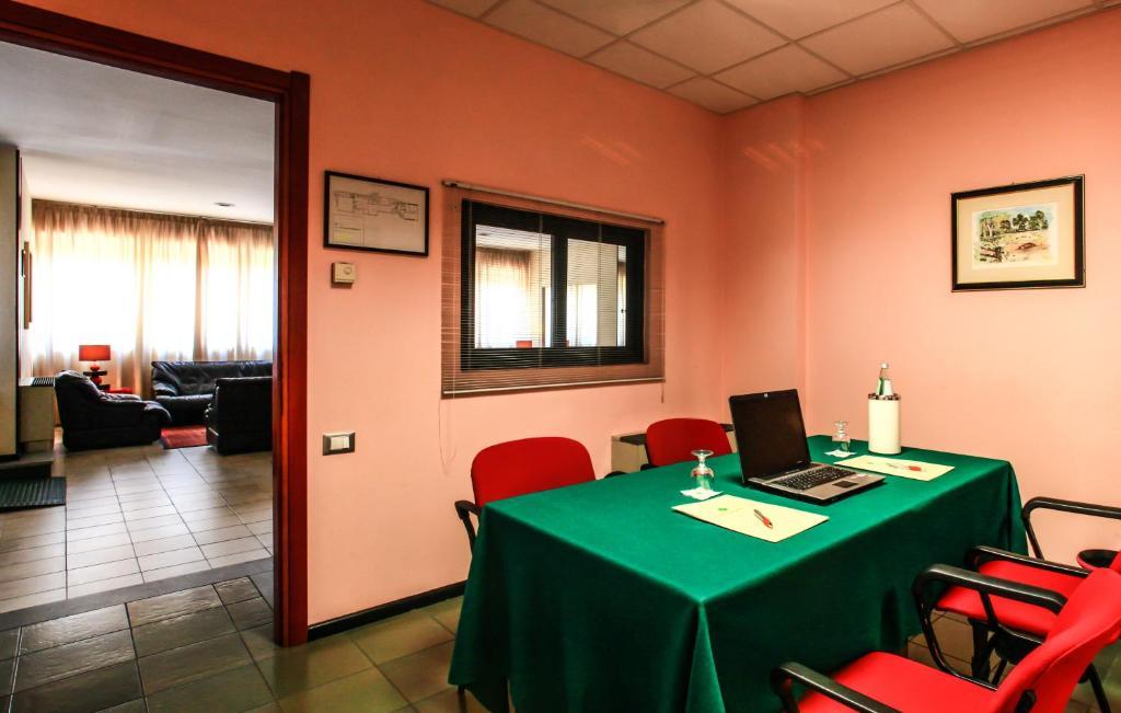 Hotel Quadrifoglio Cagliari Esterno foto