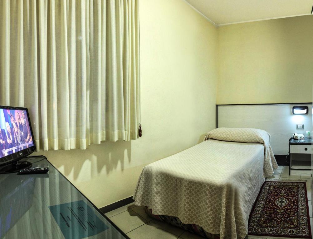 Hotel Quadrifoglio Cagliari Camera foto