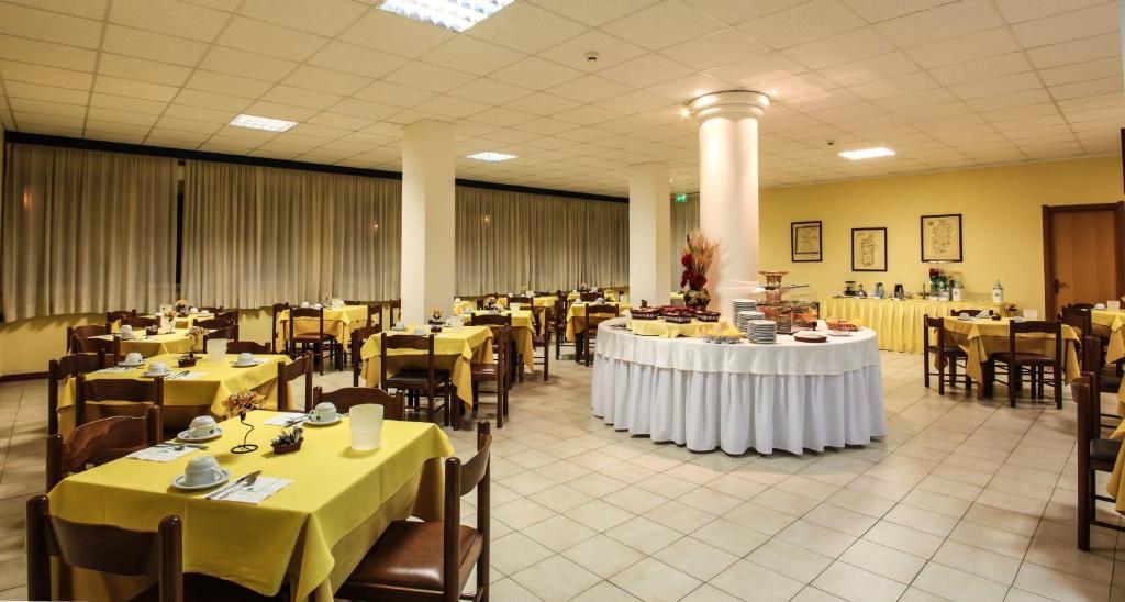 Hotel Quadrifoglio Cagliari Esterno foto