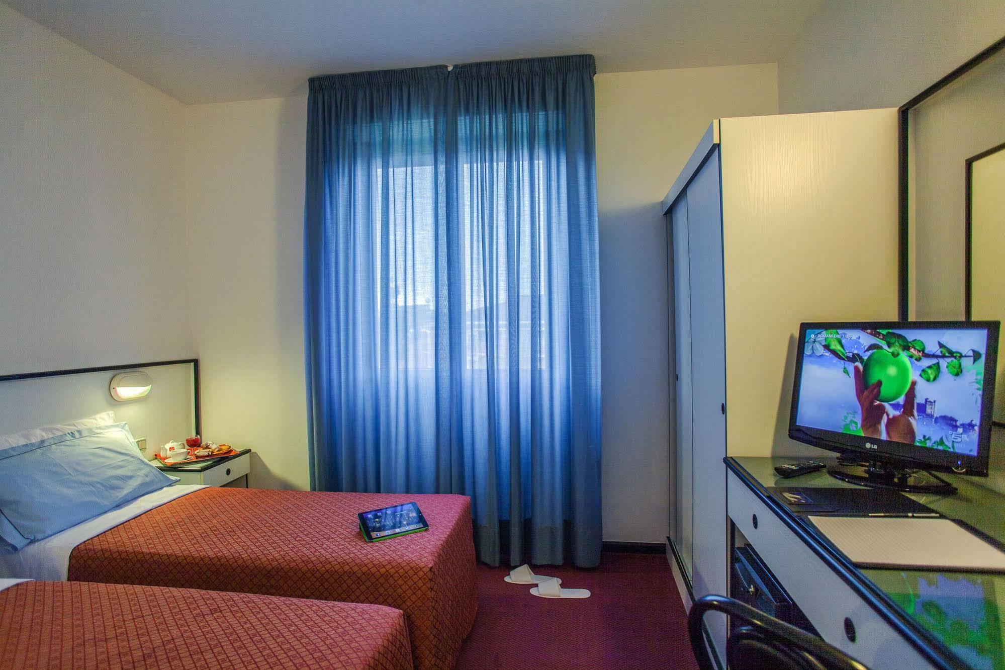 Hotel Quadrifoglio Cagliari Esterno foto