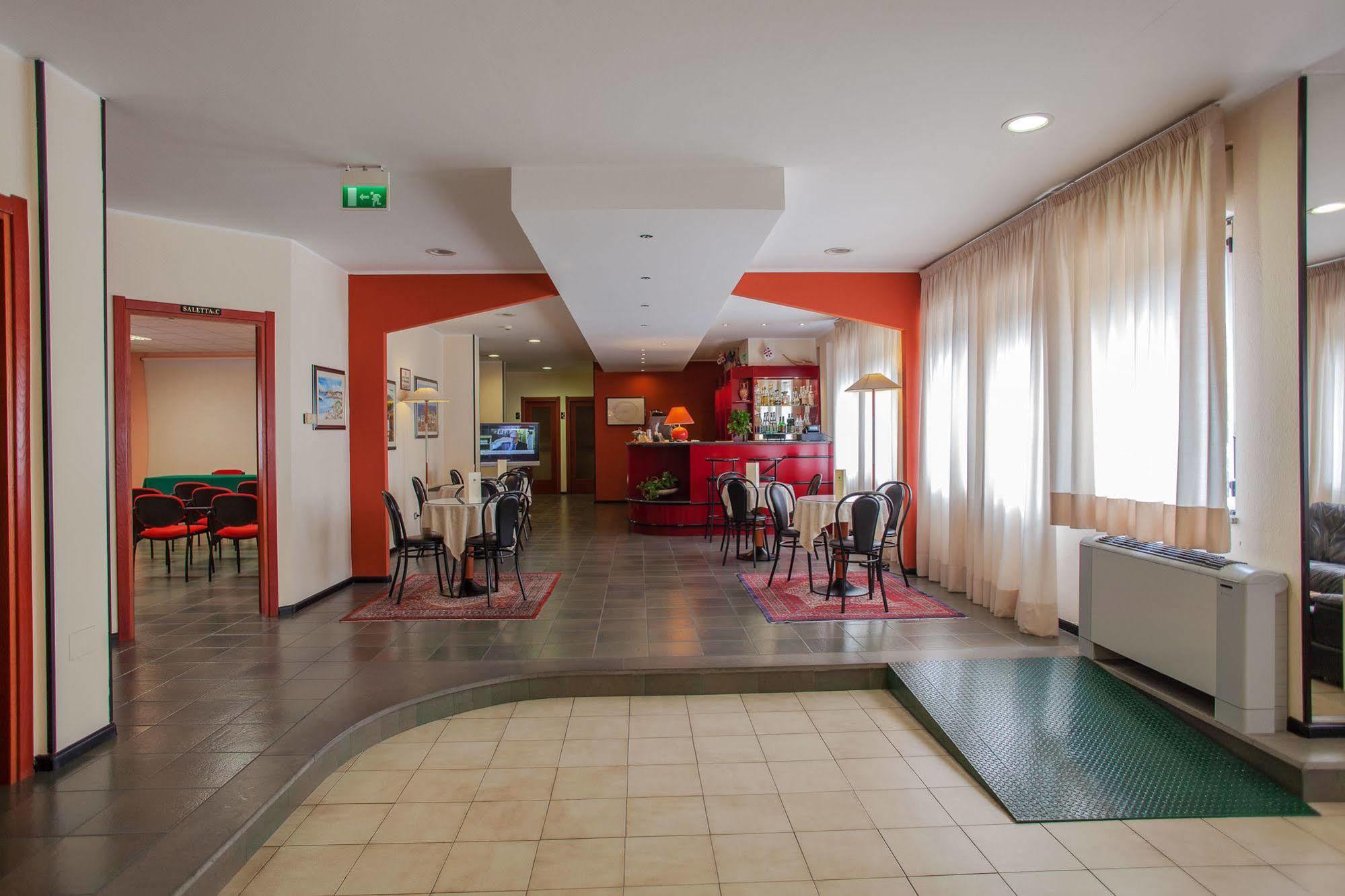 Hotel Quadrifoglio Cagliari Esterno foto
