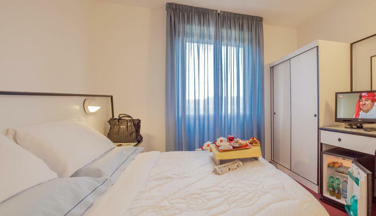 Hotel Quadrifoglio Cagliari Esterno foto